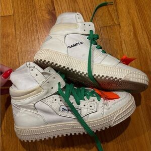 OFF-WHITE C/O VIRGIL ABLOH OF COURT 3.0